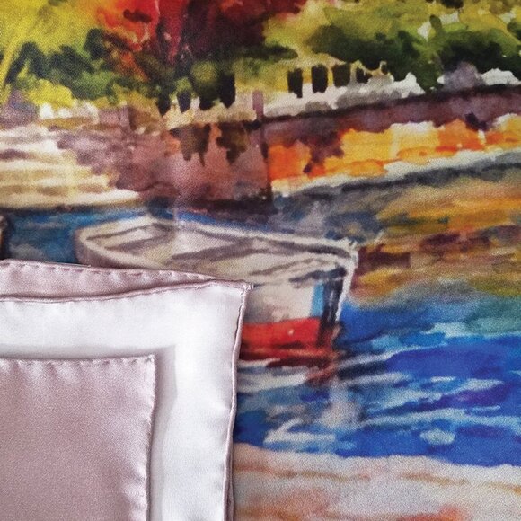 Luxury Euntique 100% Silk Twill Scarf with Hand-Rolled Edges – 90×90 cm Square - Picture 3 of 3